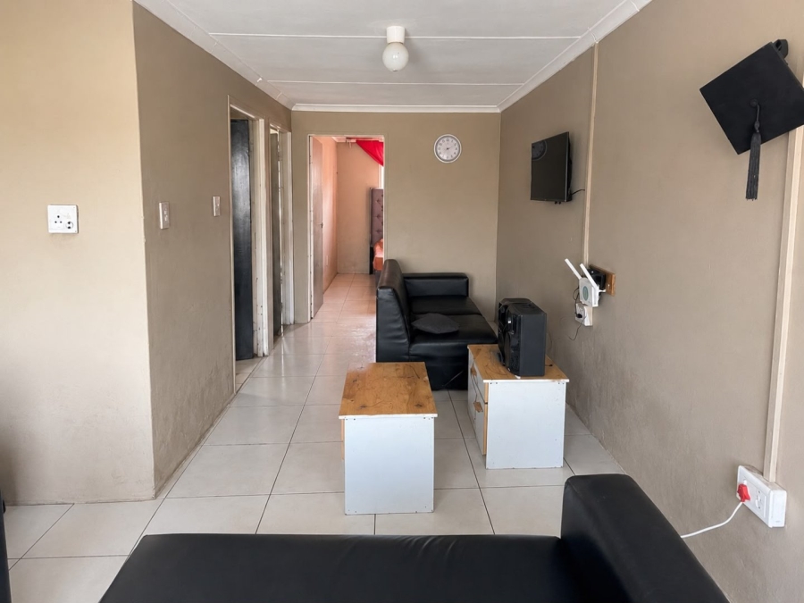4 Bedroom Property for Sale in Delft South Western Cape